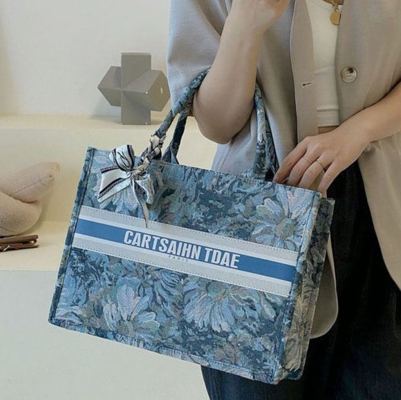 Christian Date  Patchwork Paitings‎ Art Satchel Handbag - Picture 8 of 12